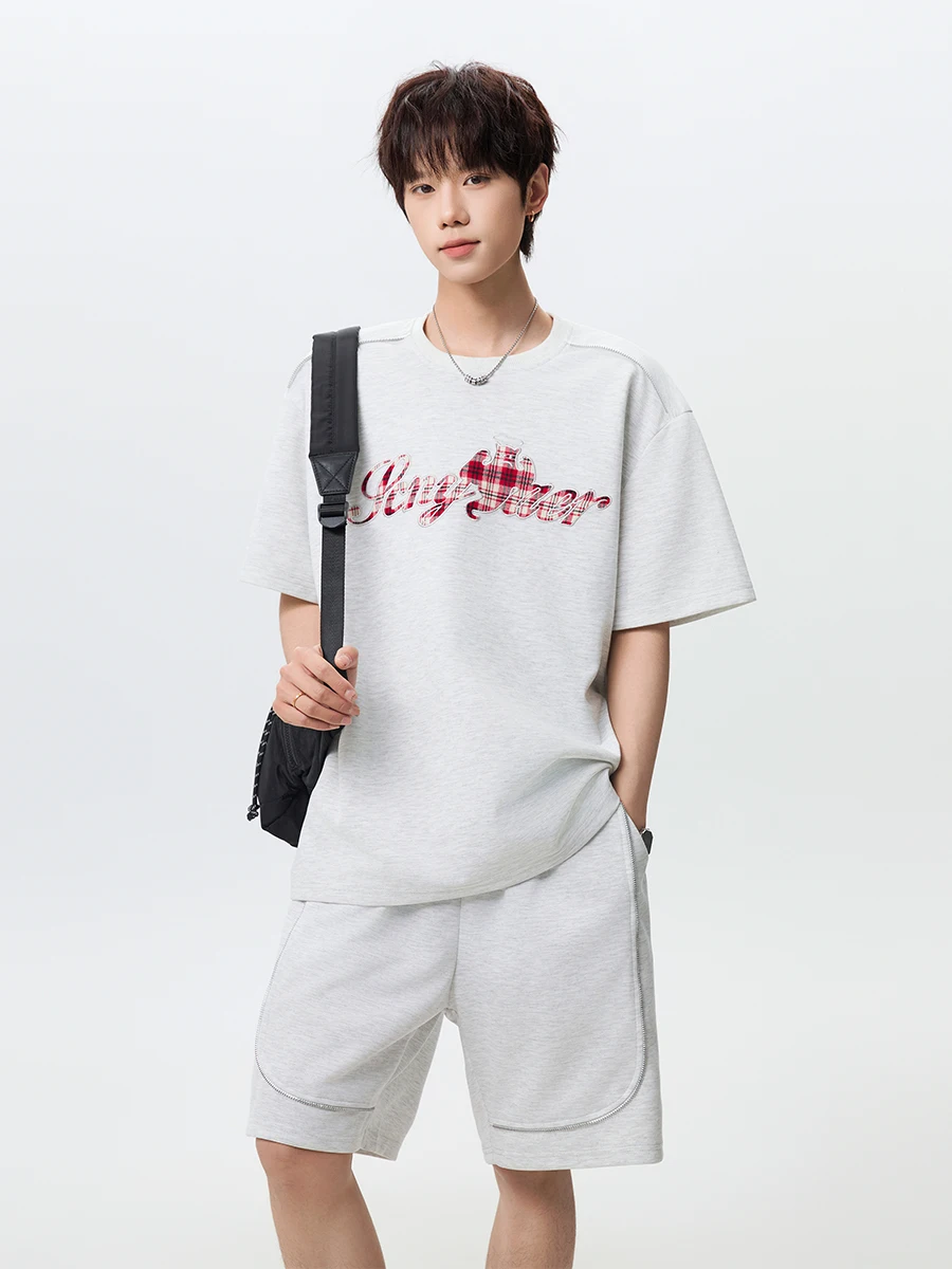 Conjunto de Camiseta de Manga Curta Bordada e Calças para Jovens, Tamanho Grande, Casual e Esportivo, Dois Peças para Homens