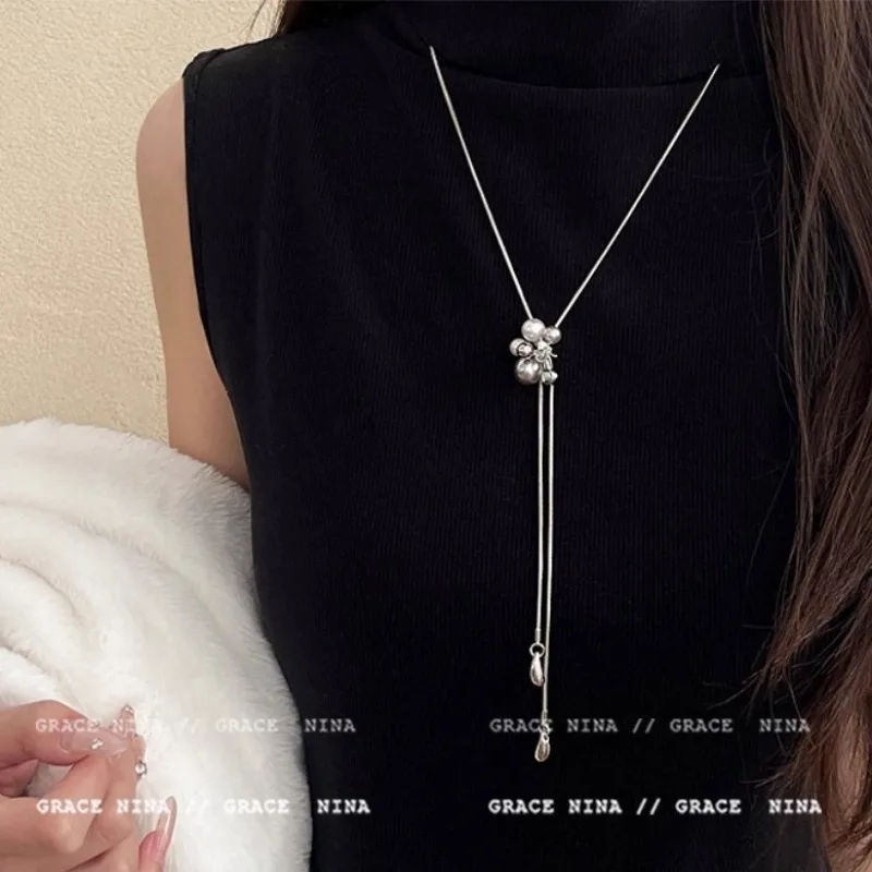 الفرنسية الرجعية اللؤلؤ قلادة المرأة مهدب تصميم تحسس ضوء الفاخرة المتخصصة الترقوة سلسلة المختنق سحب سترة سلسلة #5