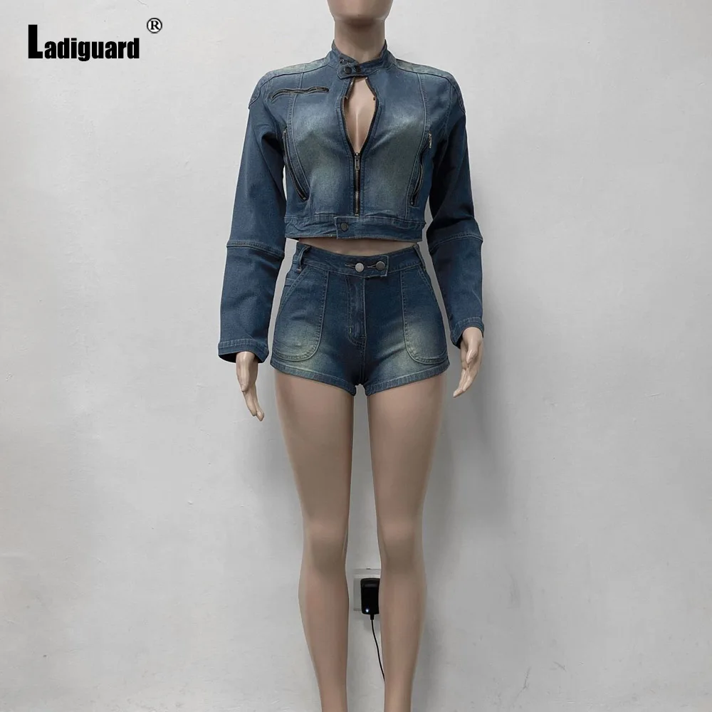 Ladiguard 2025 مثير زر الدنيم مجموعة تي شيرتات قصيرة للأطفال النساء موضة جان الستر والسراويل القصيرة السيدات خمر زمم قطعتين مجموعات جديد #5