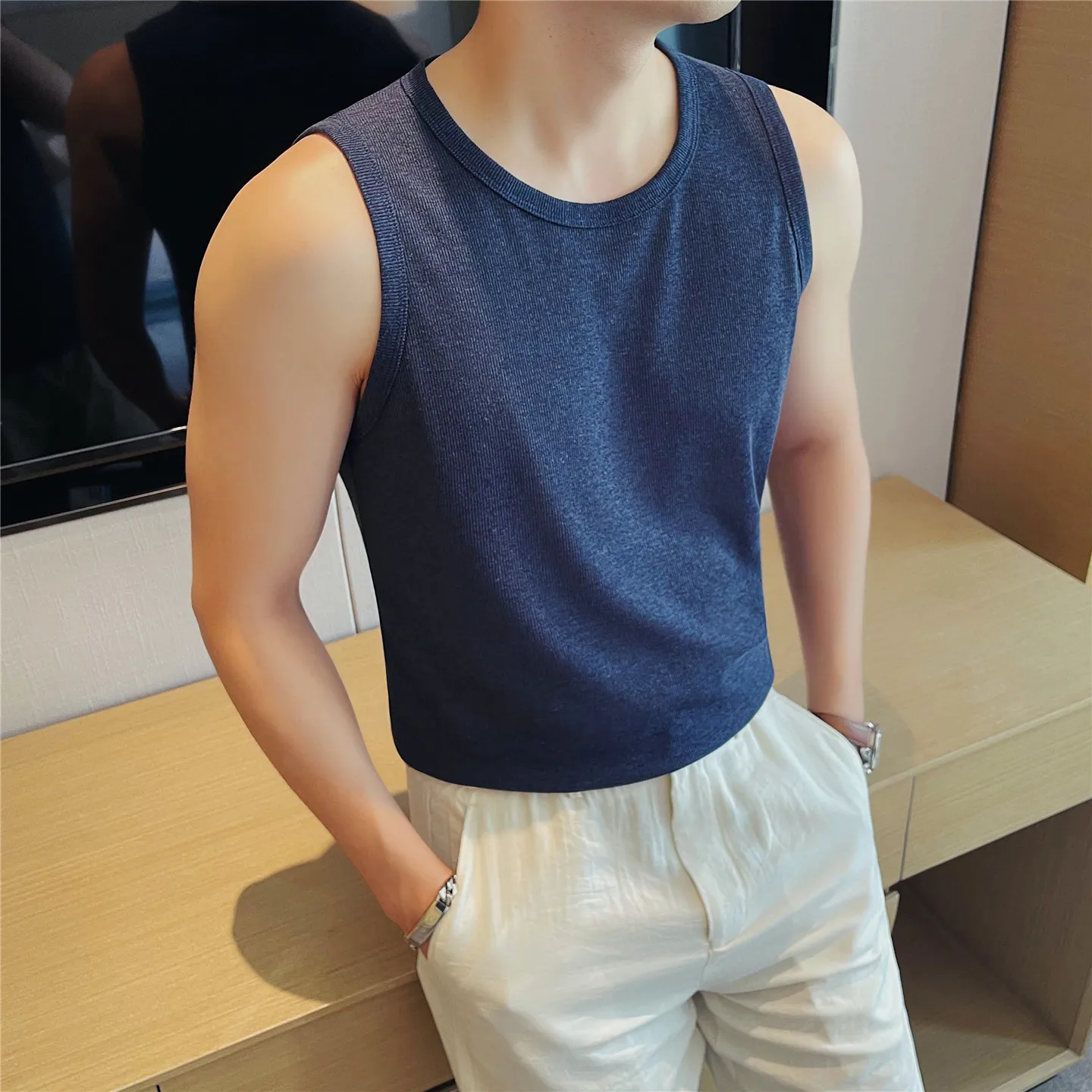 Men's Two-Tone Linen Blend Knit Tank Top – Summer Breathable Textured Sleeveless Vest for Fitness & Casual Wear