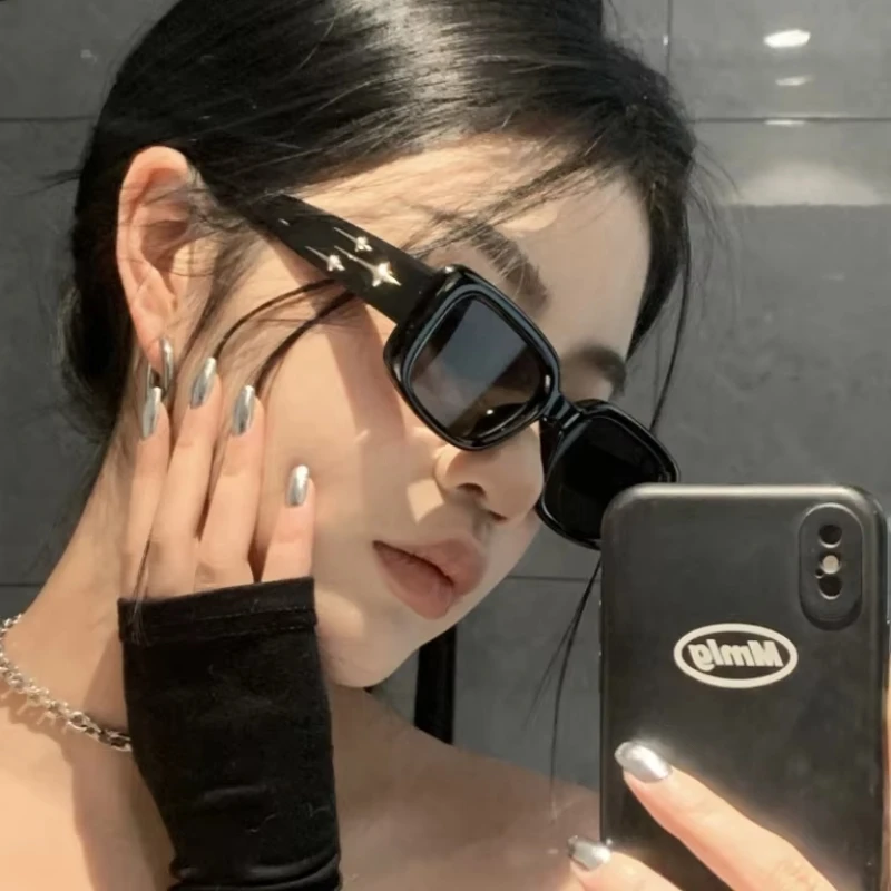 Schutzbrille Y2K Stil Kleine Quadratische Sonnenbrille Frauen Kätzchen Auge Sonnenbrille Mode Bunte Spiegel Punk Sportbrille