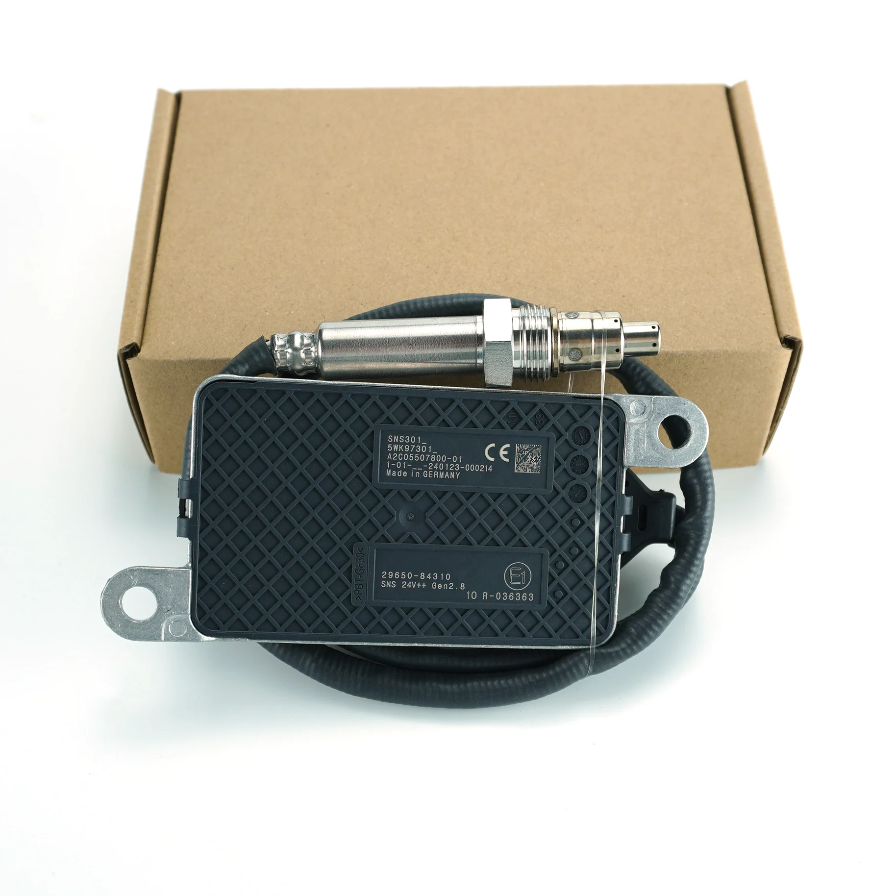 เซ็นเซอร์ไนโตรเจนออกไซด์ NOx ใหม่ 24V สำหรับรถบรรทุกฮุนได E-Aerotown Mighty Mega Trago Xcient รุ่น 29650-84310 5WK97301 2965084310