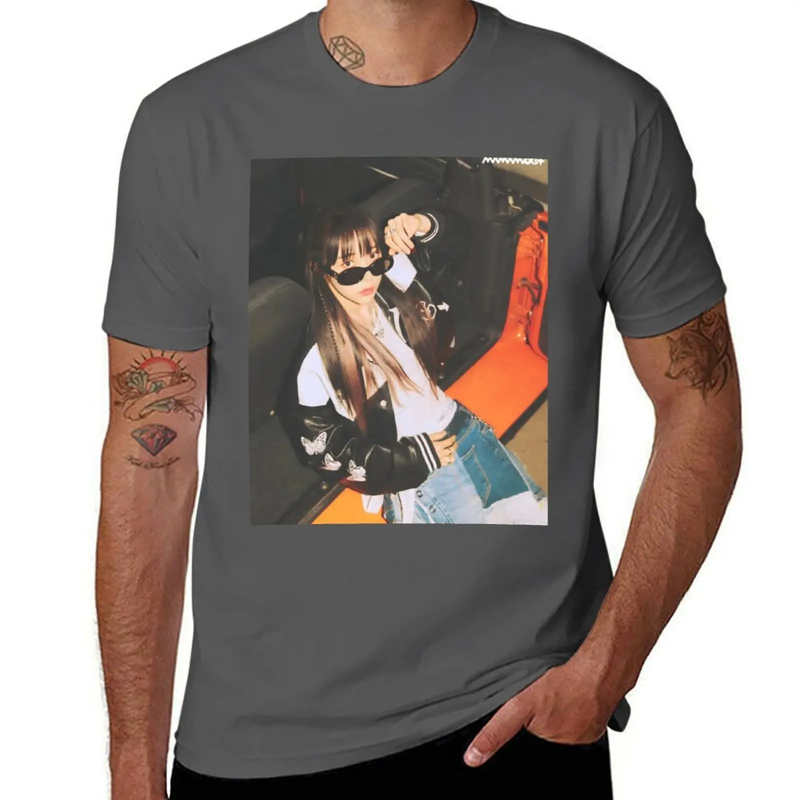 

Better + MAMAMOO Moonbyul T-Shirt All Match Basic Short Sleeve Top