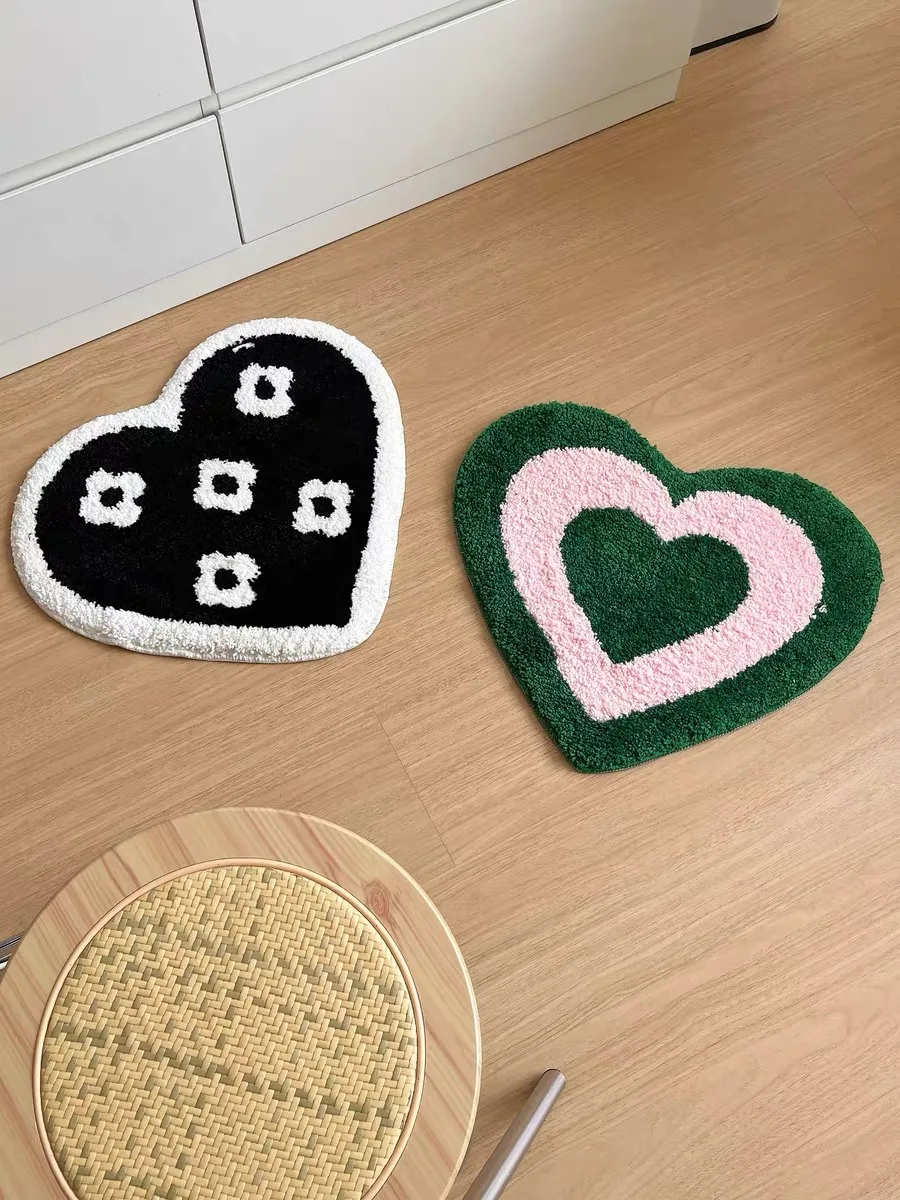 

Korean Sle Heart aped Carpet Bedroom Living Room Sofa Coffee Table Mat Home Bede Children's Room Window Pad