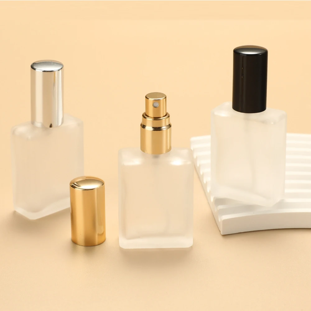 Atomiseur de parfum Portable de 15ml, Mini bouteille de parfum, vaporisateur d'échantillon, distributeur de cosmétiques, conteneur de voyage, bouteilles rechargeables