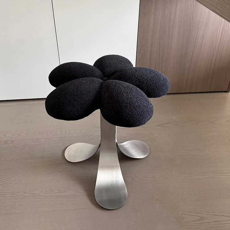 Luxury Vanity Stool for Bedroom Modern Makeup Chair with Stainless Steel Legs Elegant Shoe Bench Stool Flower Design Round Seat