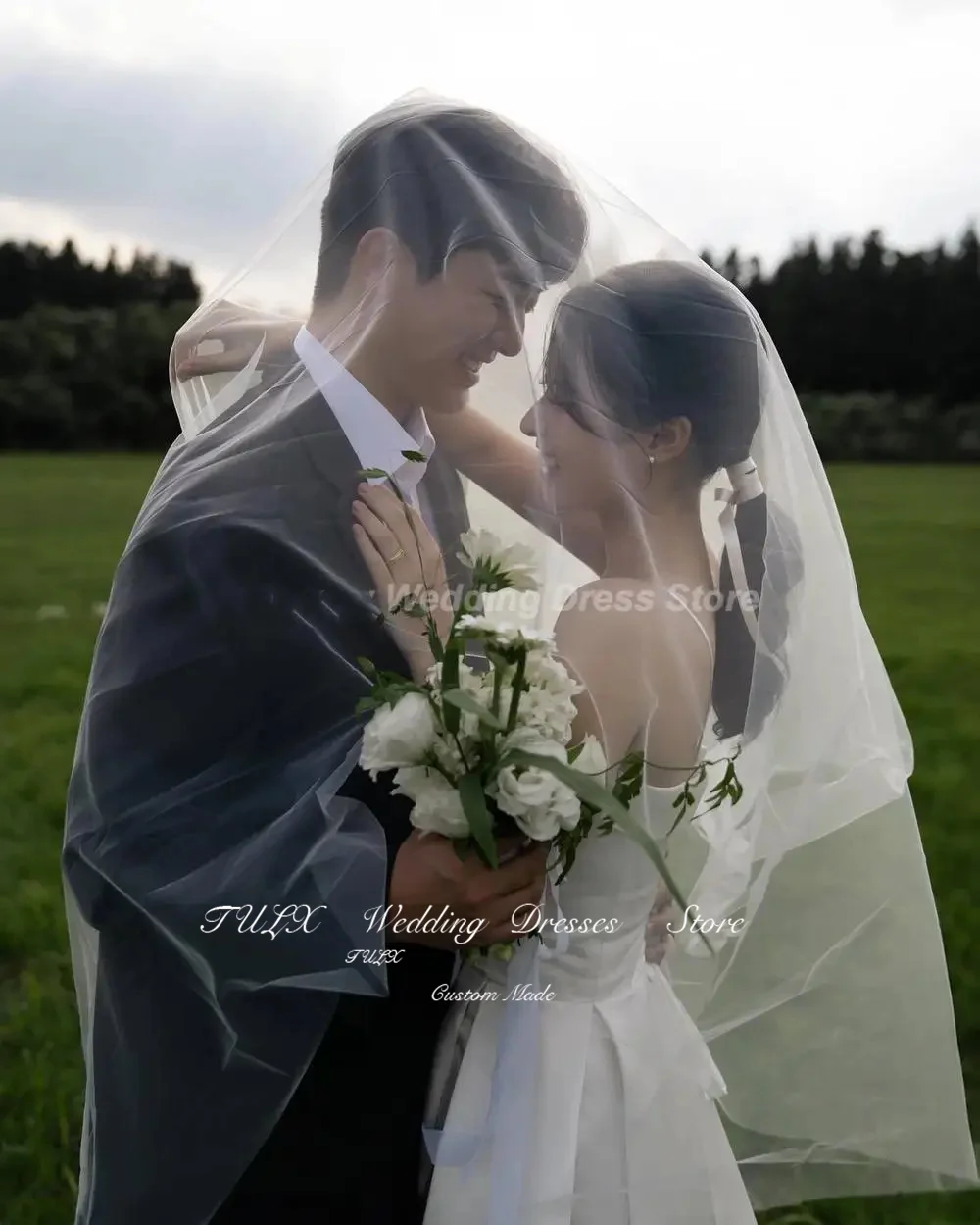 韓国のウェディングドレスTULX-Aライン,スパゲッティストラップ,ソフトサテン,ノースリーブ,シンプルなコルセット,ブライダルガウン,床の長さ,写真撮影