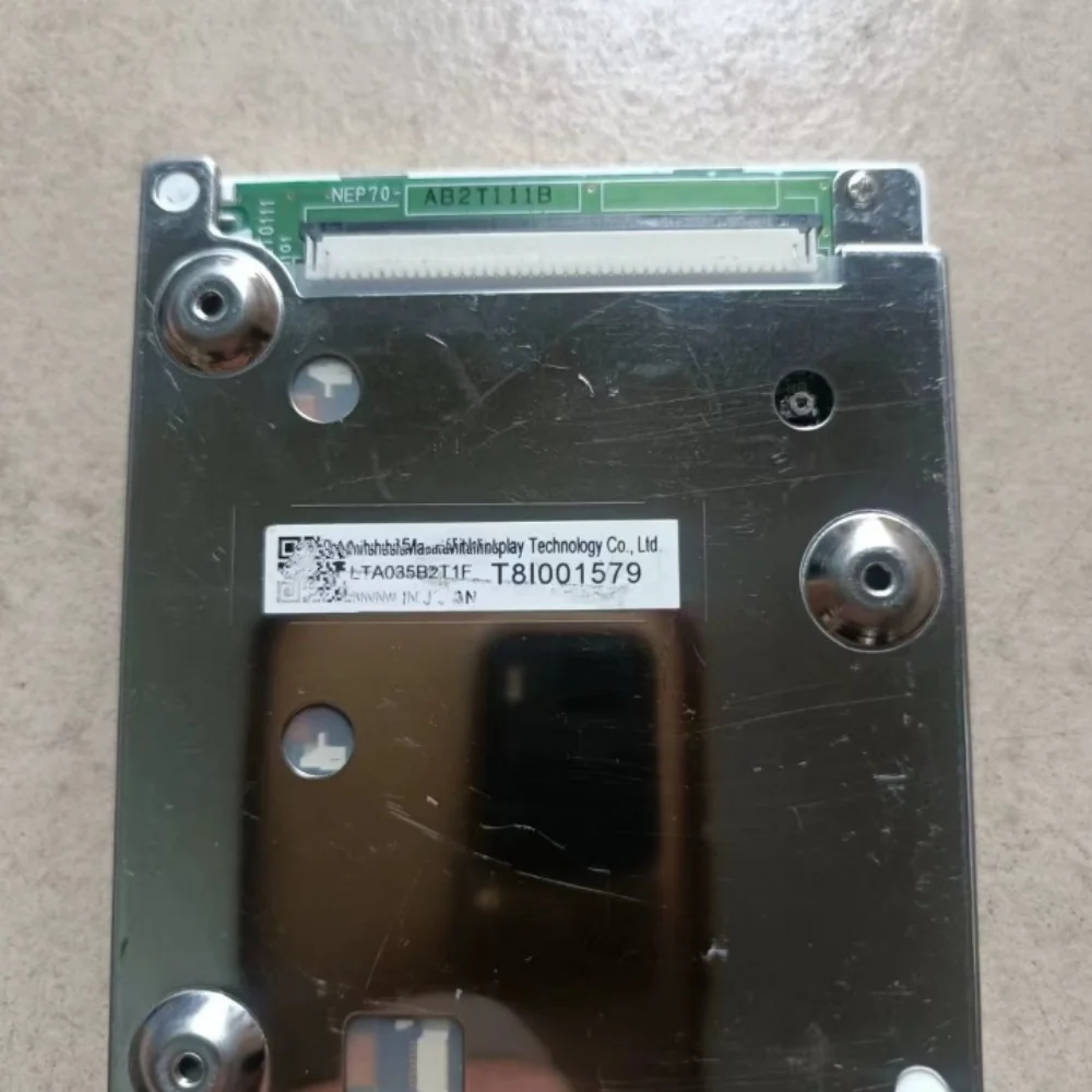 Écran LCD LT035CA23000