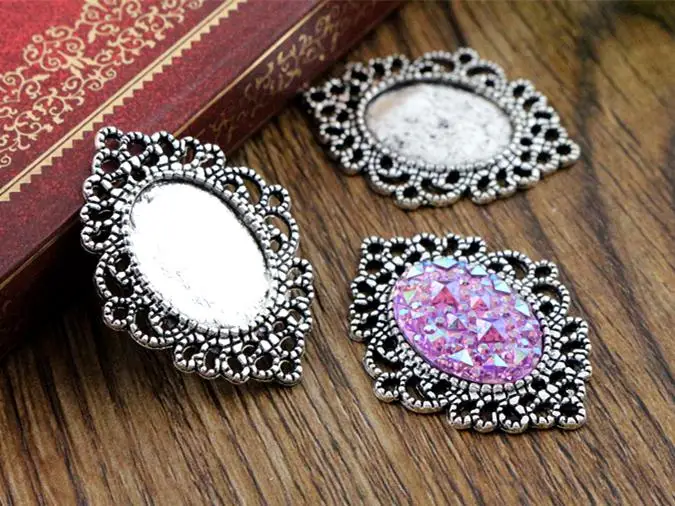 10pcs 13x18mm Inner Size Bronze Antique Silver Plated Simple Style Cameo Cabochon Base Setting Charms Pendant Necklace Findings