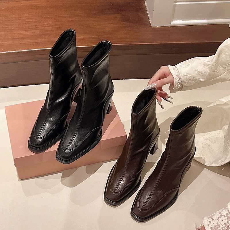 Autumn New Womens Classic Solid Color Chunky Heel Shoes Luxury Brand Designer Sexy Pointed Toe Party Women High Heel Ankle Boots