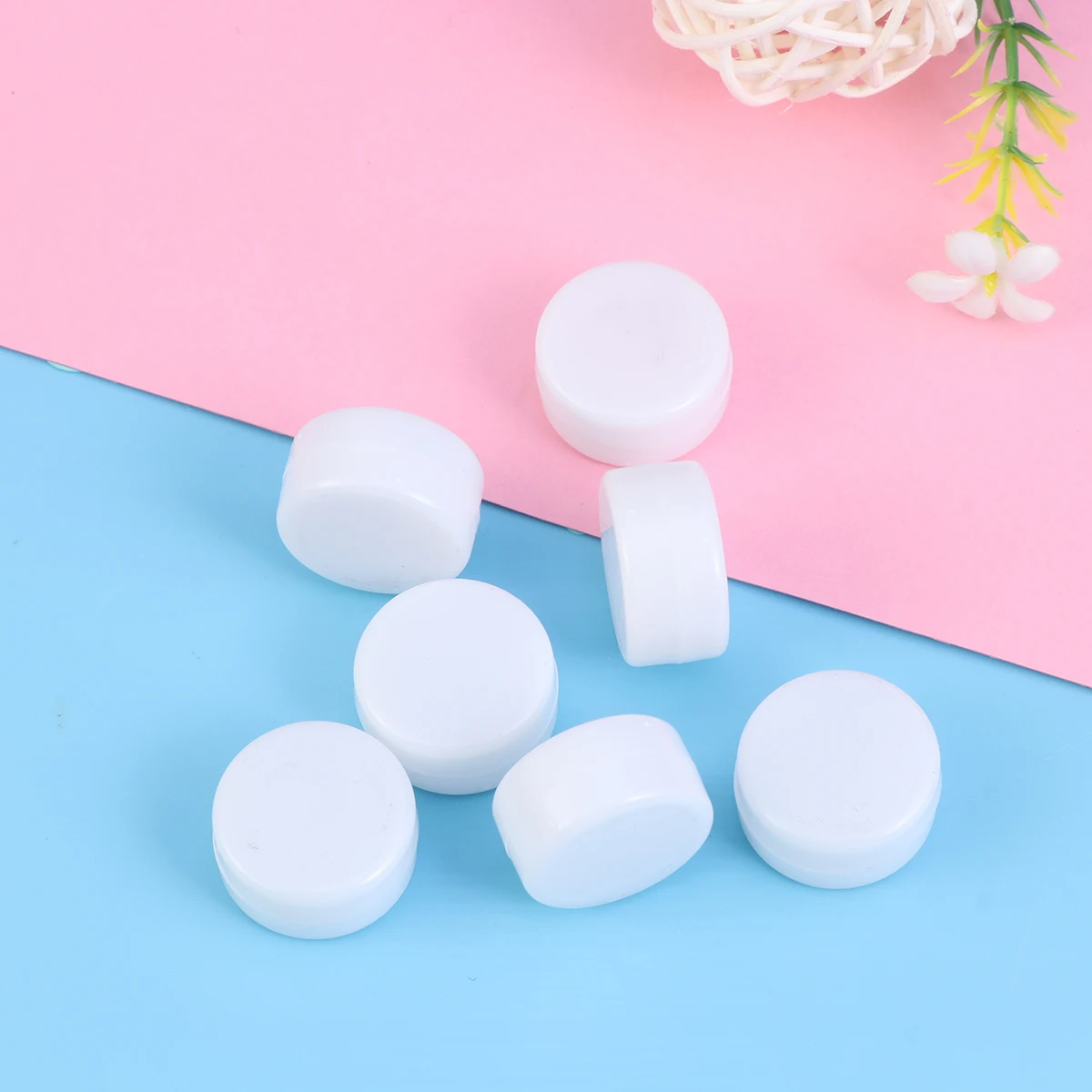 100 pz Sonaglio di Plastica Noise Maker Inserto 22mm Scatola Anello Per Bambini Riparazione Fix Passeggino Infantile Culla Campane Bambino Squeaker