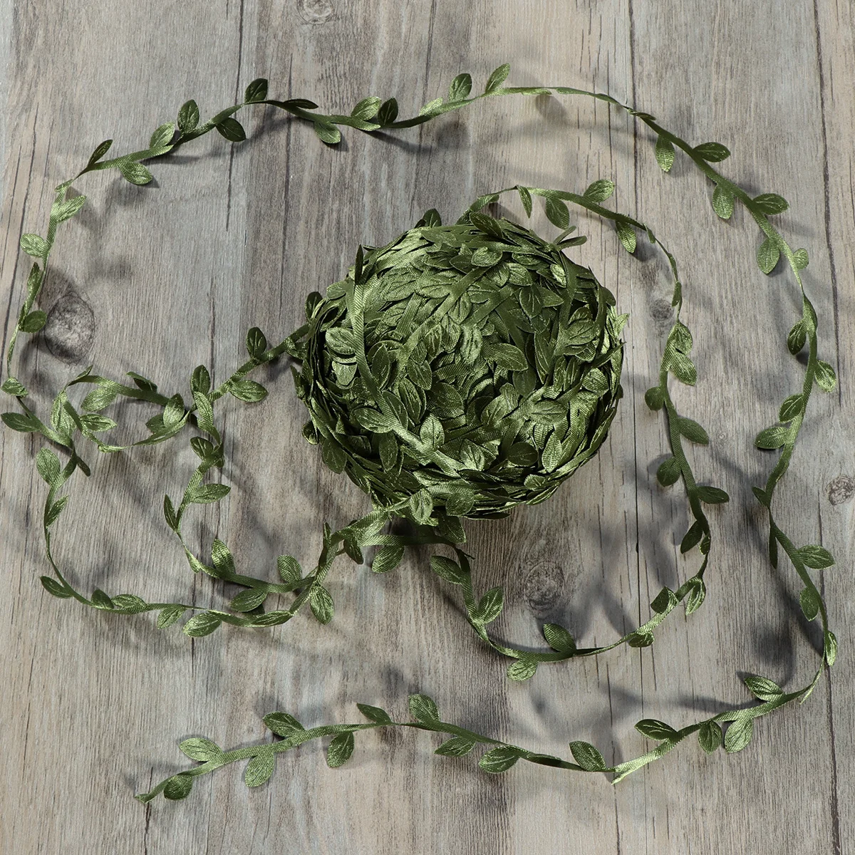 

77m Artificial Leaf Vine Green Leaves Realistic Foliage Vine for Wall Window Furniture Decoration Party Wedding Leaf Vines