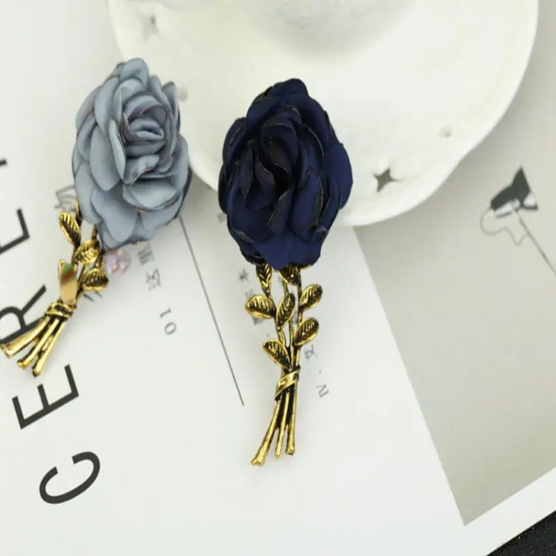 المتقدمة الرجعية دبوس الصدر دبوس الذهبي مجوهرات روز زهرة مأدبة بروش عصا الصدار طوق دبابيس قميص الإكسسوار هدية
