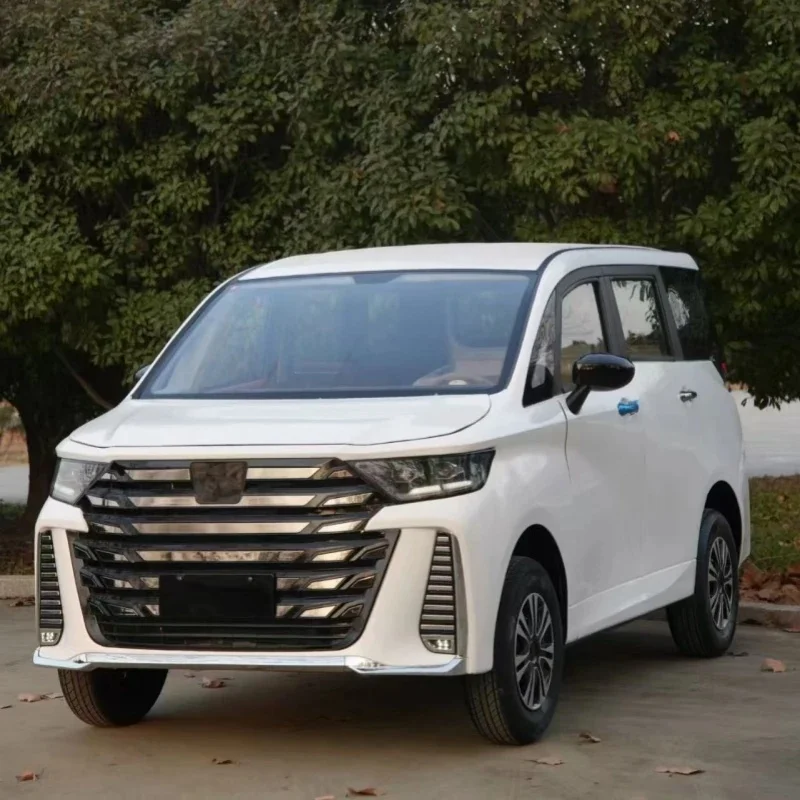 Hot Sale 72V300ah Lithium Battery Conditioning Comfortable Interior Family Use 6-Seats Car with Spacious Trunk