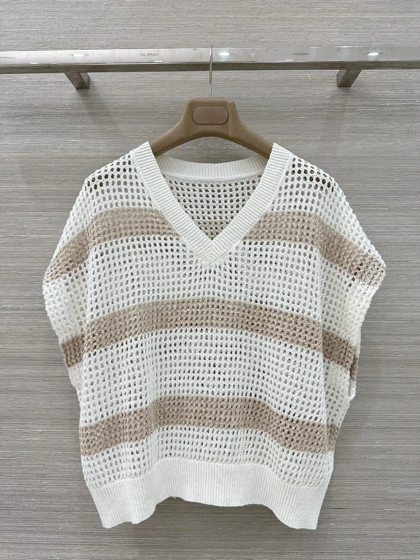 

Women's 100% Linen Knitted Vest Striped Hollow Out V-Neck Batwing Sleeve Casual Sweater
