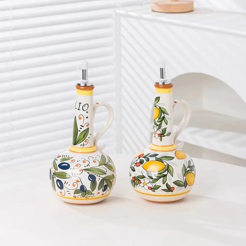 European-style Olive Oil Dispenser Under-glazed with Dust Lid Vinegar Bottle Ceramic Refillable Soy Sauce Bottle Cooking