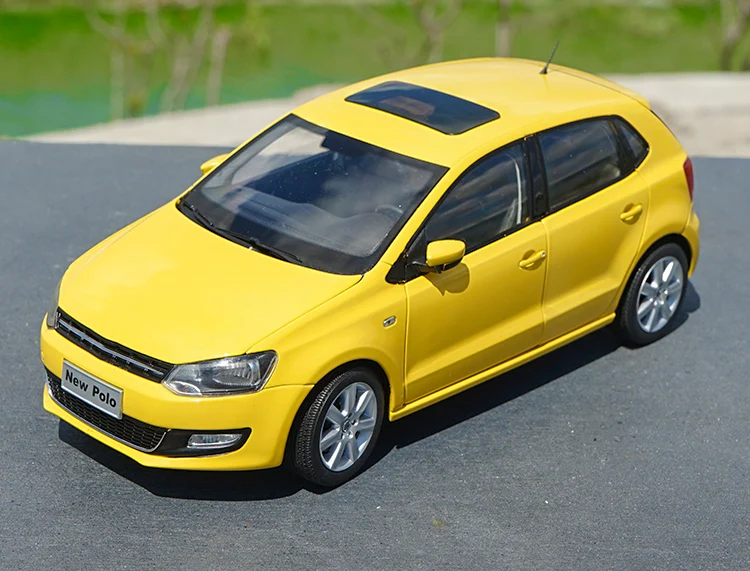 1:18 Scale Diecast Alloy NEW POLO 2016 Sedan Cars Toys Model Classics Nostalgia Adult Collection Souvenir Gifts Static Display