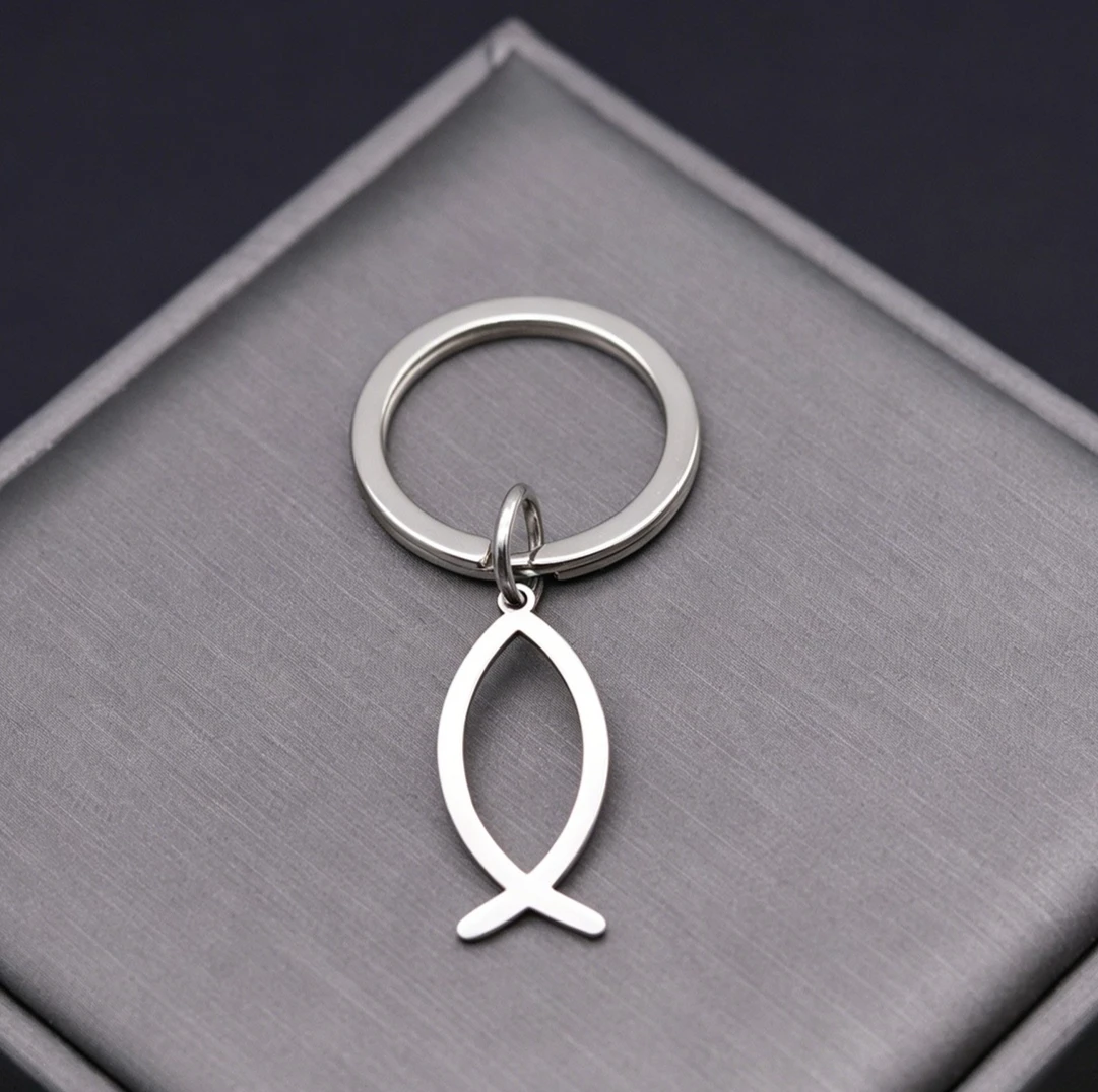 Ichthys Fish Symbol No Fade Stainless Steel Charms Trendy Keychain for Men Women Kids Gifts Jewelry Keyring Deco Supplies