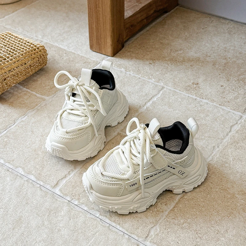 

Новые модные детские кроссовки из сетки 2026 года с нескользящей подошвой для девочек и мальчиков, дышащие спортивные кроссовки для школы и бега