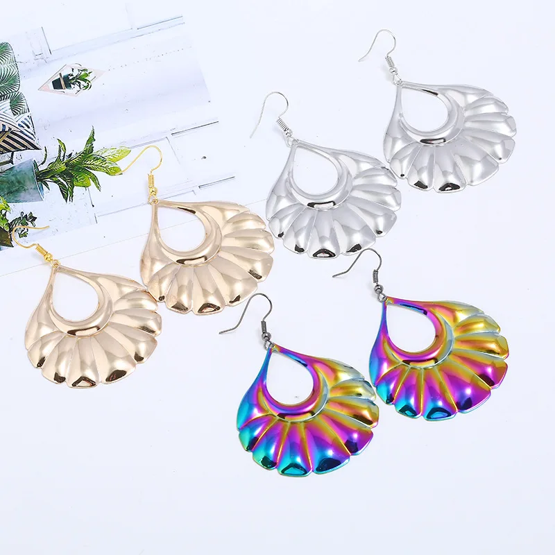 

Модные крупные серьги-вентиляторы из металла, трендовые ювелирные украшения, привлекательный уникальный дизайн