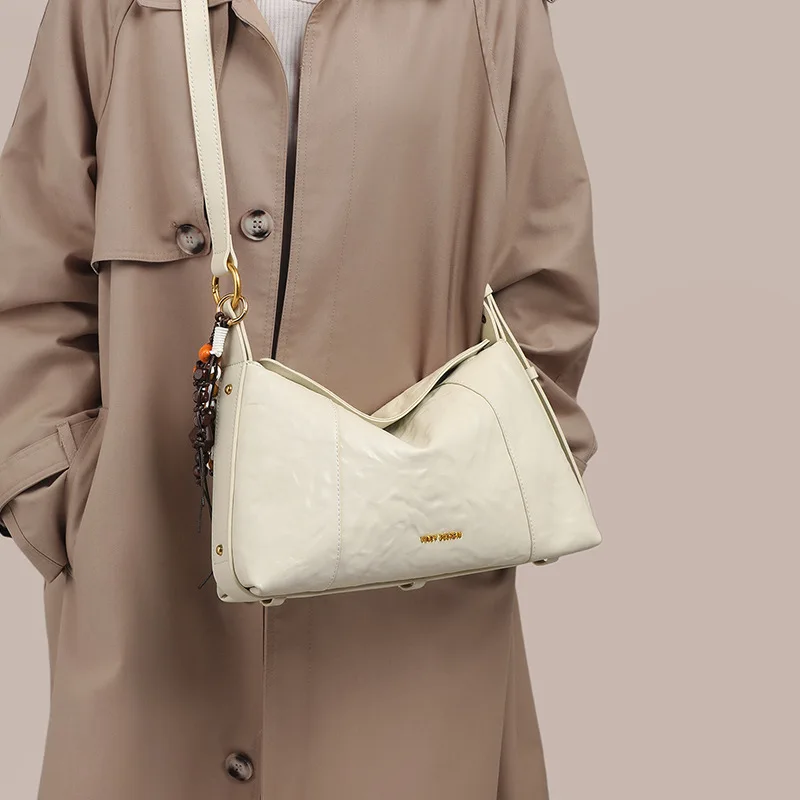 sac-bandouliere-en-cuir-grande-capacite-tendance-pour-femme-style-urbain-souple-avec-fermeture-eclair