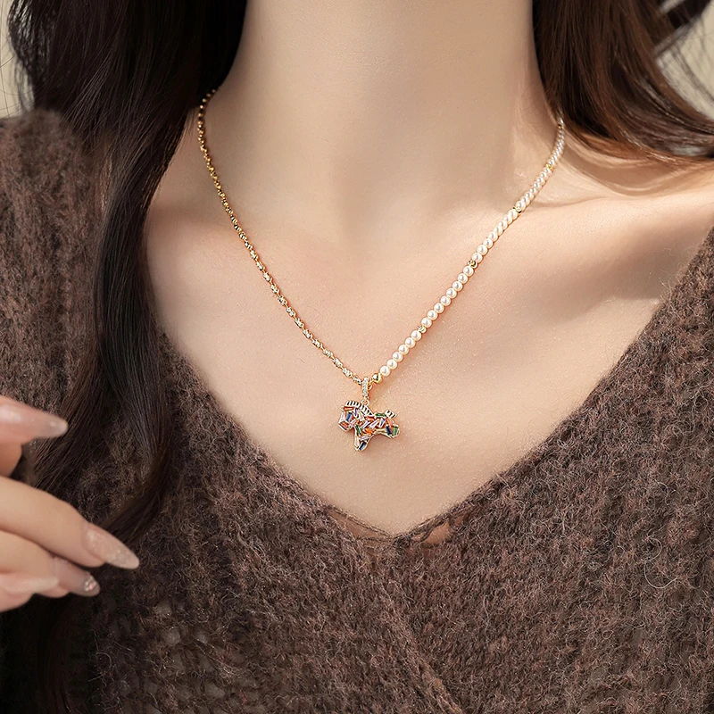 Bunte Zirkon-Pony-Anhänger-Halskette für Damen, Perlen-Metall-Spleißkette, leichter Luxus-Schmuckset, trendiges Schlüsselbein-Accessoire – Detail 17