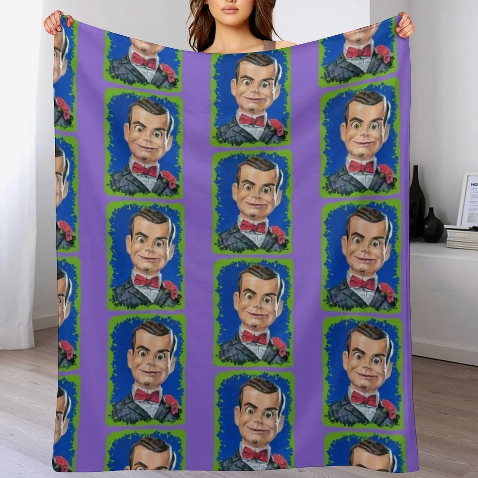 

Spooky Ventriloquist Dummy monster slime Throw Blanket Lightweight Warm Blanket for Indoor Outdoor Use