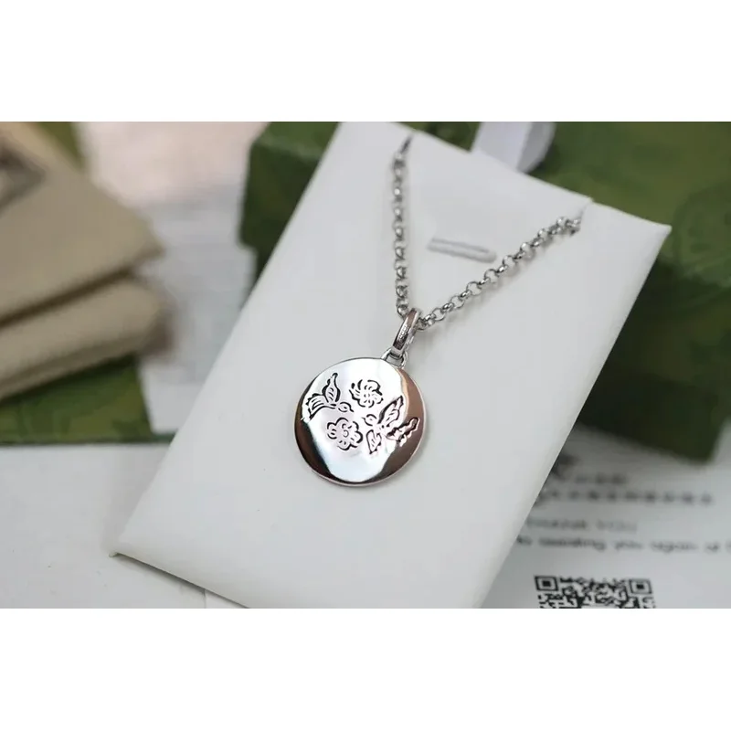 

Stunning Accessory: S925 Silver Choker Necklace - Trendy, Delicate & Shipping Included