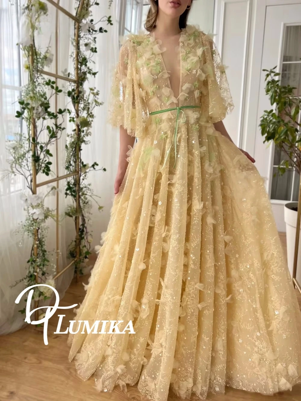 Charmantes Blumen-Abendkleid in A-Linie für Damen, süßer Geburtstag, O-Ausschnitt, individuelles Promi-Abschlussballkleid, modernes Pailletten-Cocktailkleid