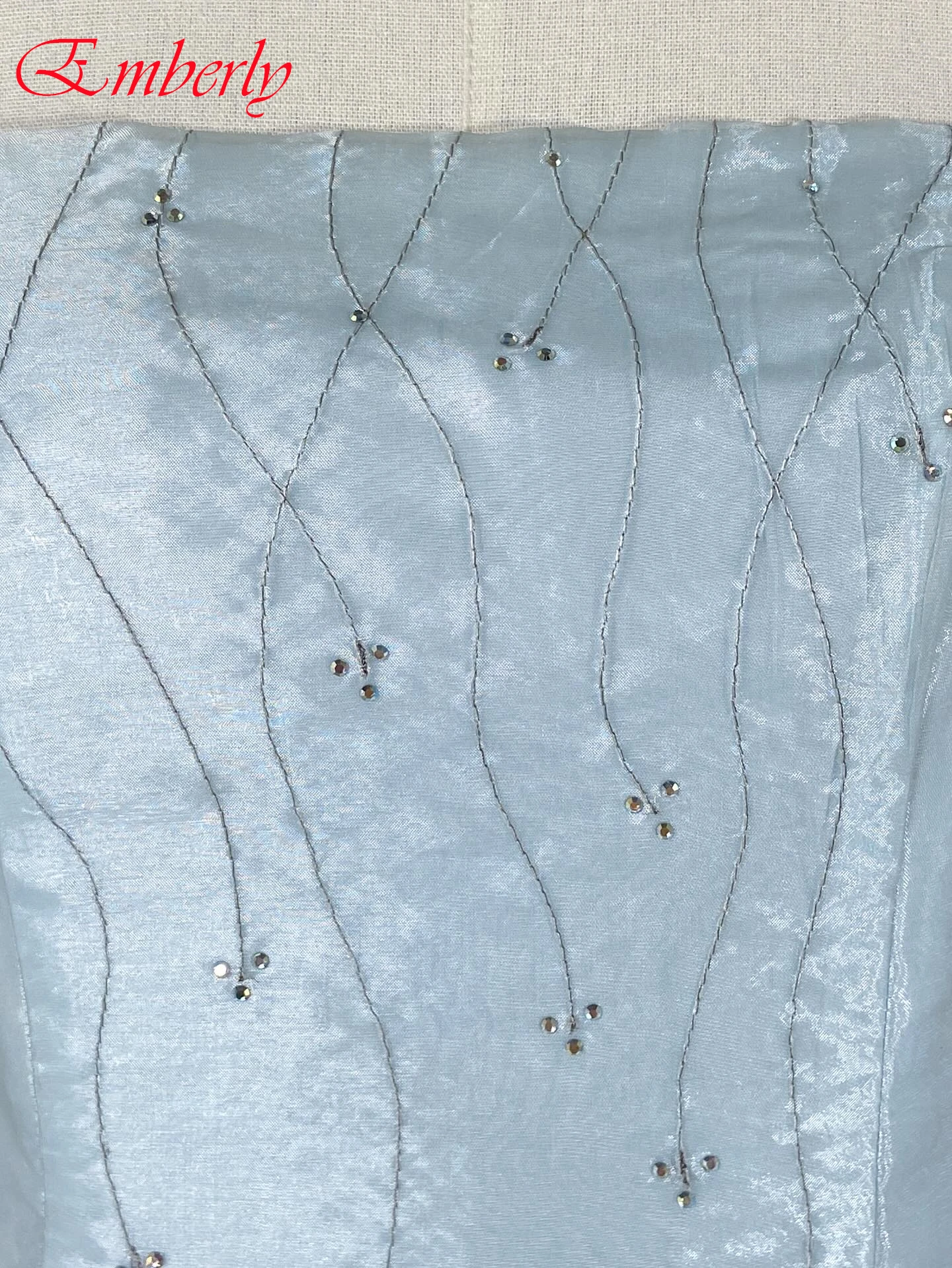 Abito da sera formale senza maniche senza spalline a-line personalizzato Abiti da celebrità moderni delicati Abito da festa di alta qualità alla moda