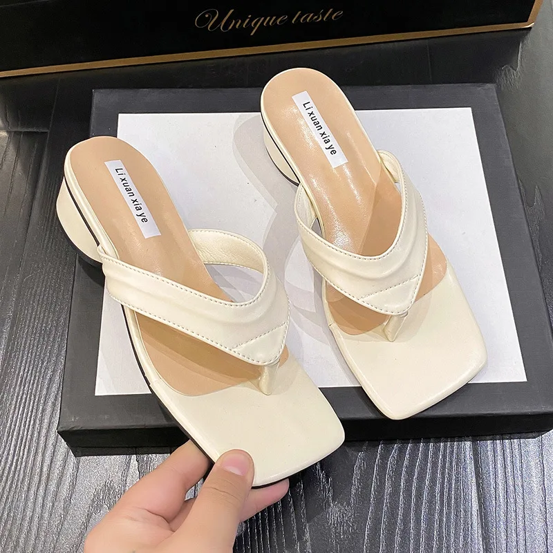 Low Heel Slippers Women Summer Fashion Comfort Clip Flip Flops Lightweight Non-slip Design Sandals Slides Sandalias De Mezclilla