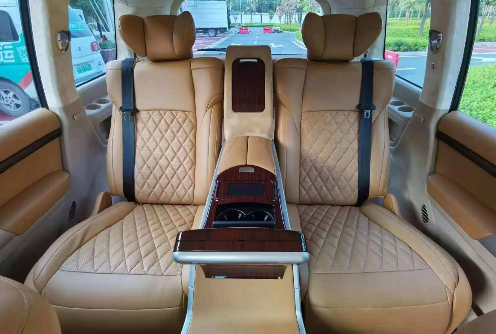 Hot Sale  Luxury Captain Chair for Land Cruiser Luxury Electric Car Seat Captain Car Massage Seat Seat for Van