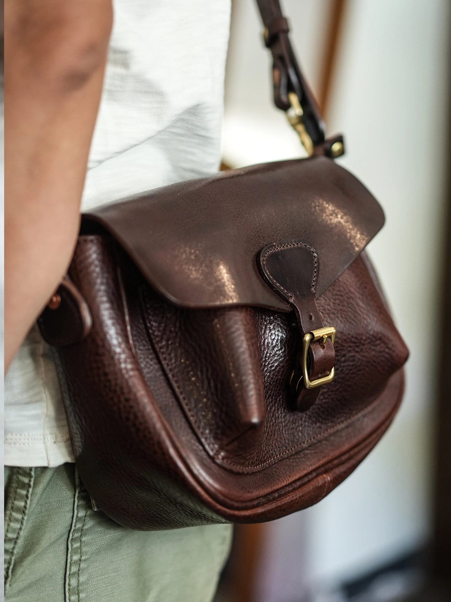 PNDME vintage designer handmade high-quality genuine leather men's crossbody bag casual luxury real leather small shoulder bag