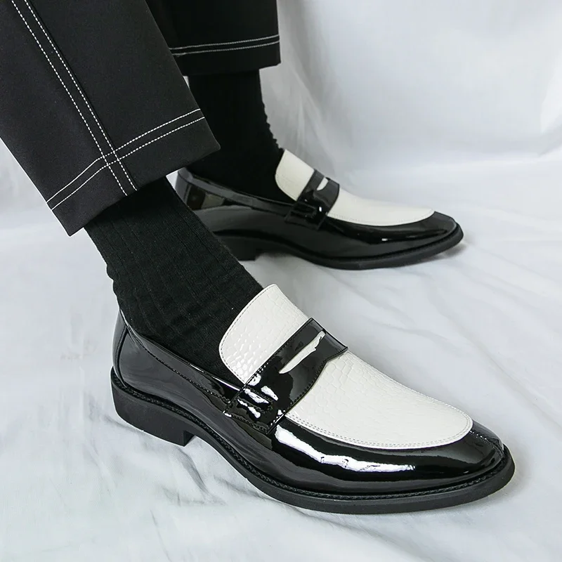 Fashion Brand Men's Comfortable Pointed Non Slip Small Leather Shoes Spring New Style Men's Breathable Business Casual Loafers