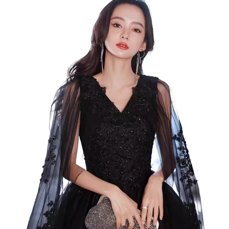 فستان سهرة أسود أنيق، مضيف متخصص، مزاج مأدبة، فستان زفاف راقي، حفل للبالغين، عرض كبير، تنورة طويلة