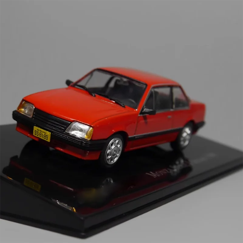 

Diecast 1:43 Scale Monza Serie I Sedan 1985 Alloy Vehine Model Finished Simulation Collection Decoration Gift Toys Display