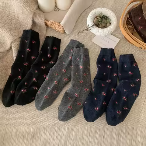 Women's Cute Flower Print Wool Socks Thermal Winter Warm Fuffy Funny Kawaii Cartoon Christmas Gift Floor Socks