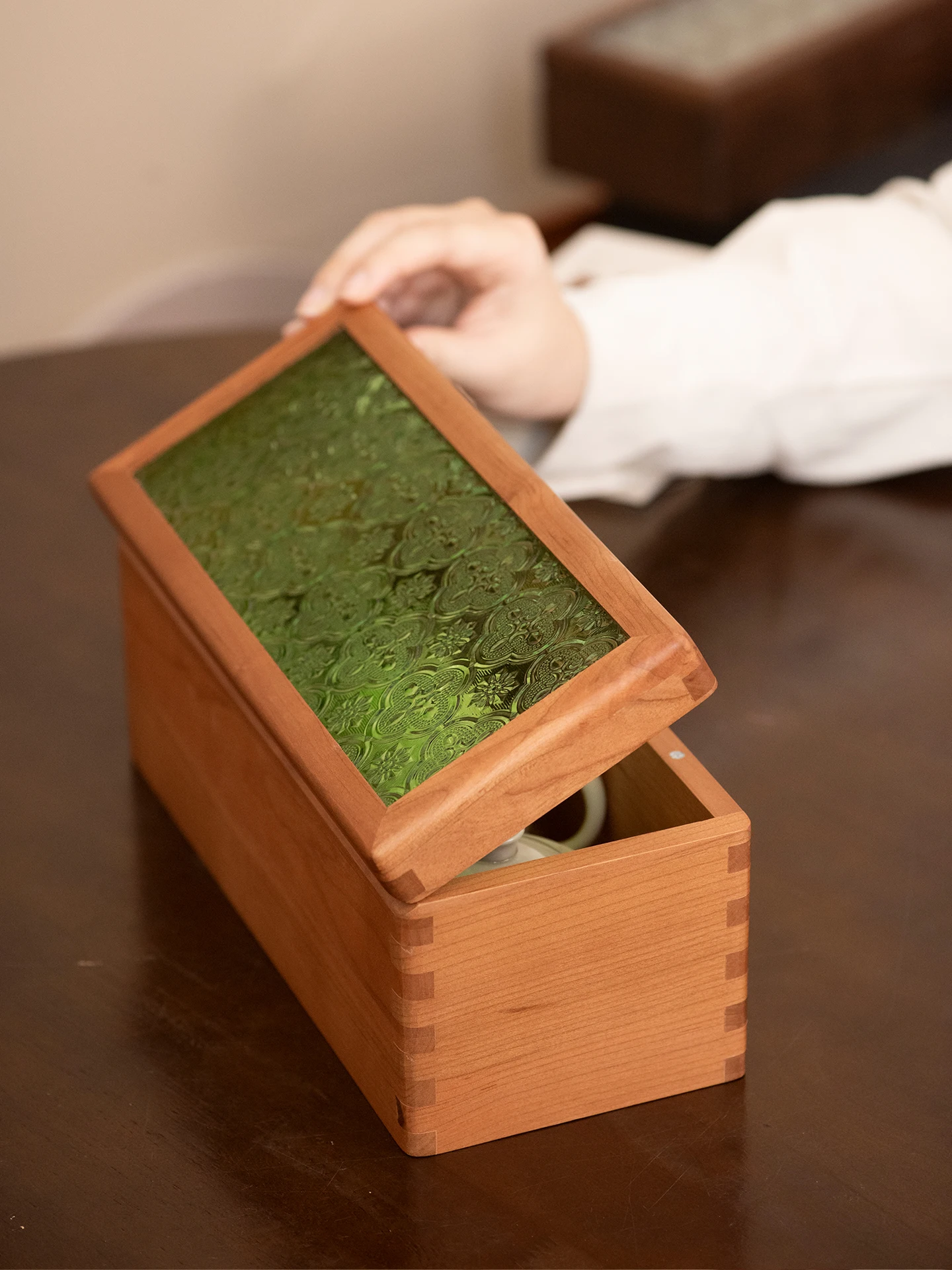 boite-de-rangement-pour-service-a-the-en-bois-haut-de-gamme-boite-de-rangement-anti-poussiere-de-grande-capacite-pour-tasses-a-the-et-service-a-the-rangement-en-bois