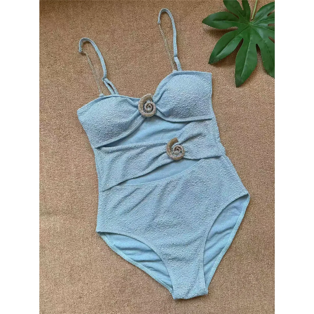 Badeanzug mit Ausschnitt am Bauch, Metallring, Damen-Badeanzug, einteiliger Badeanzug, Damen-Badeanzug mit hohem Beinausschnitt, Monokini, gepolsterter Badeanzug, Badeanzug, Modell V7032. – Detail 5