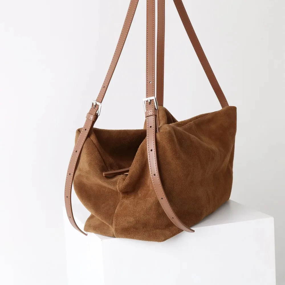 حقيبة حمل جديدة من جلد البقر غير اللامع بسعة كبيرة 2025، أنيقة وبسيطة للتنقل، وسادة مريحة، حقيبة كتف. كاجوال متعدد الاستخدامات