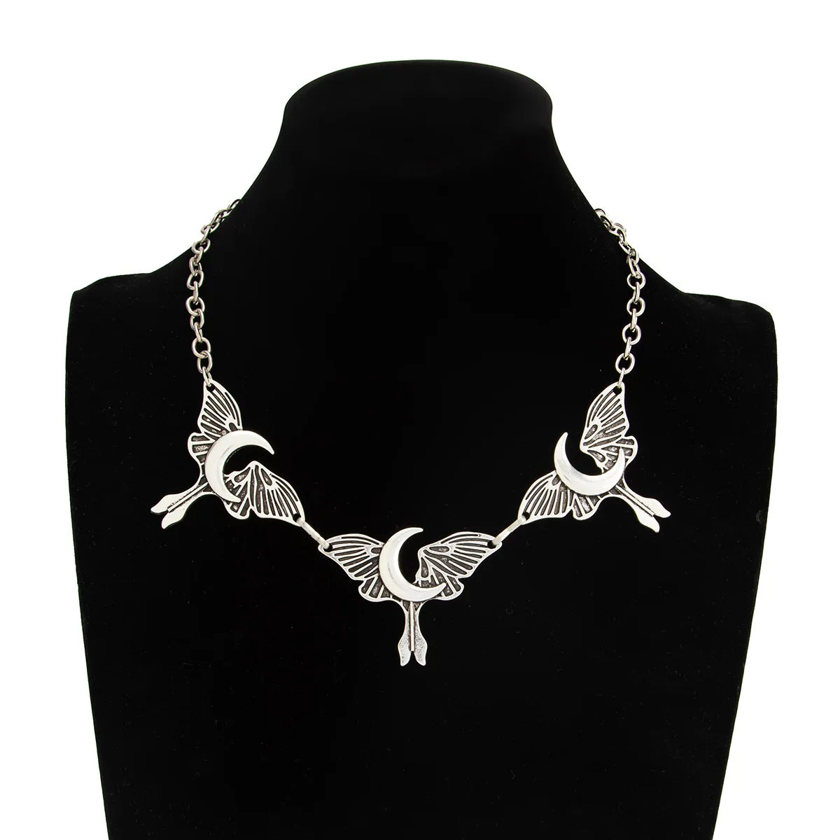 Gothic Dark Style Crescent Moon Wing Pendant Necklace For Women Vintage INS Metal Chain Choker Necklace Fashion Jewelry Gift