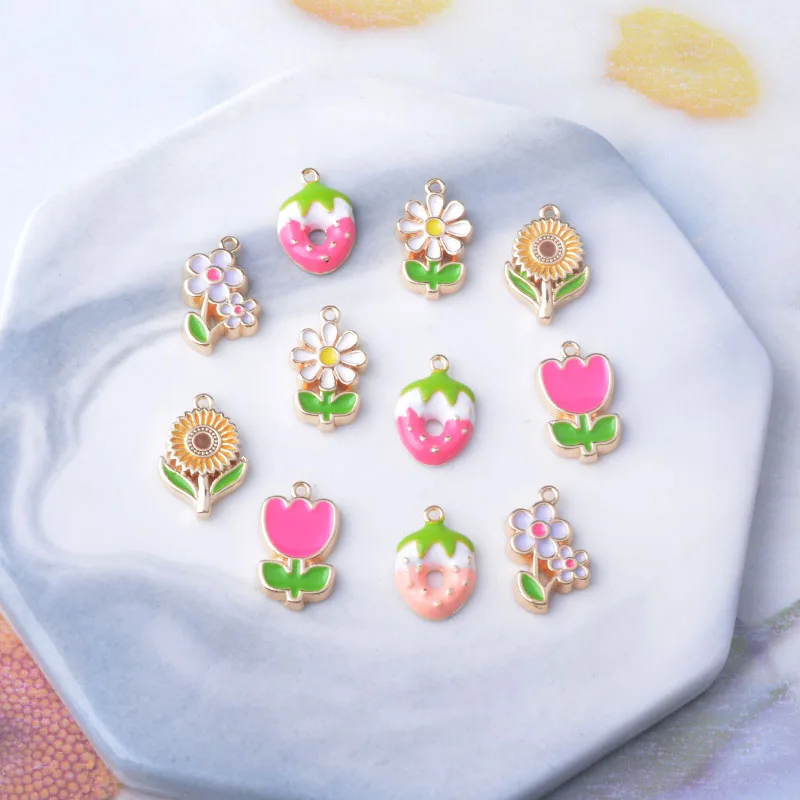 6 Stück hochwertige goldene Tulpen- und Sonnenblumen-Anhänger, emaillierte Erdbeer-Halskette, Ohrringe, Anhänger, nickelfrei und bleifrei – Detail 3