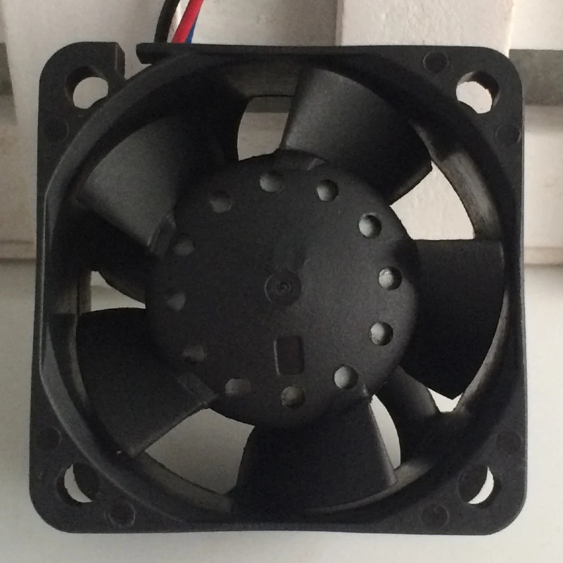 4028 12V 0.66A 7.92W DB04028B12U 3-wire high volume server cooling fan 150000rpm 23.78CFM double ball bearing air blower