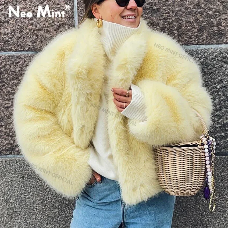 Jaqueta de pele sintética Neo Mint feminina, casaco amarelo, outerwear chique, grosso quente, gola alta, pele de raposa, streetwear feminino, inverno, 2024