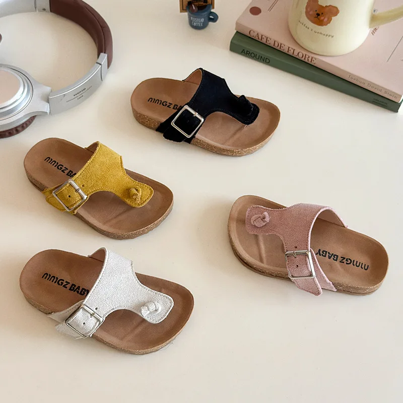 

Модные детские сандалии для девочек 2026 года, летние, новые, ретро, универсальные, шлепанцы, удобные, нескользящие, на толстой подошве, пляжная обувь