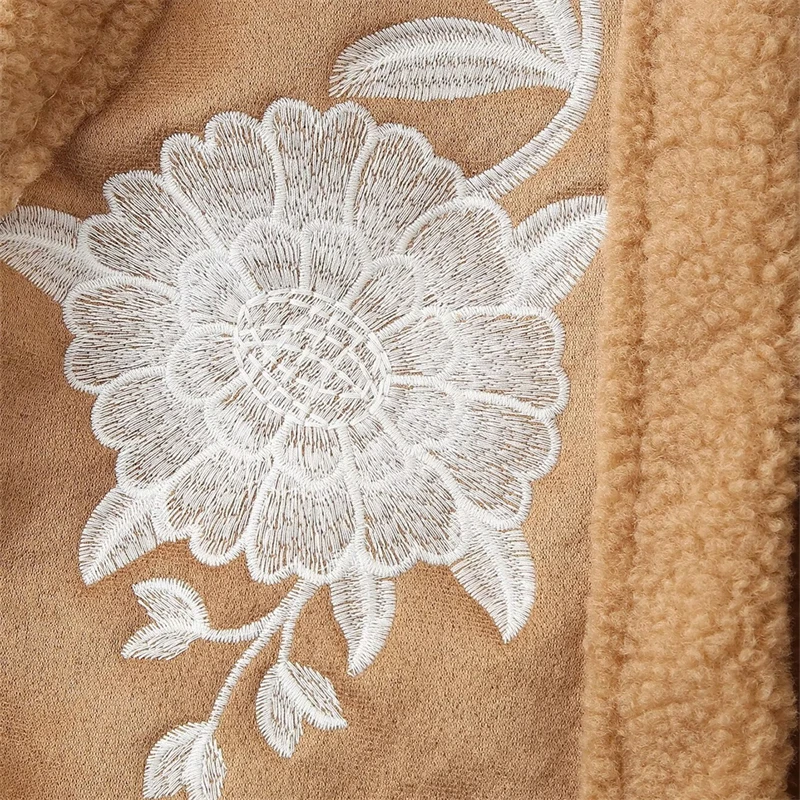 Keyanketian-Colete floral bordado de lã de cordeiro feminino, casaco sem mangas com decote em v, colete curto, estilo étnico, outono, inverno, novo, 2024