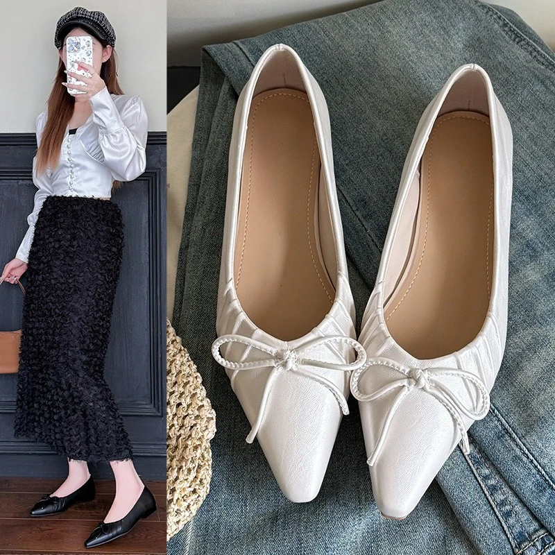 

Модные туфли на низком каблуке, новые осенние туфли с острым носком, плиссированные туфли с бантом и мягкой подошвой, нескользящие туфли на блочном каблуке