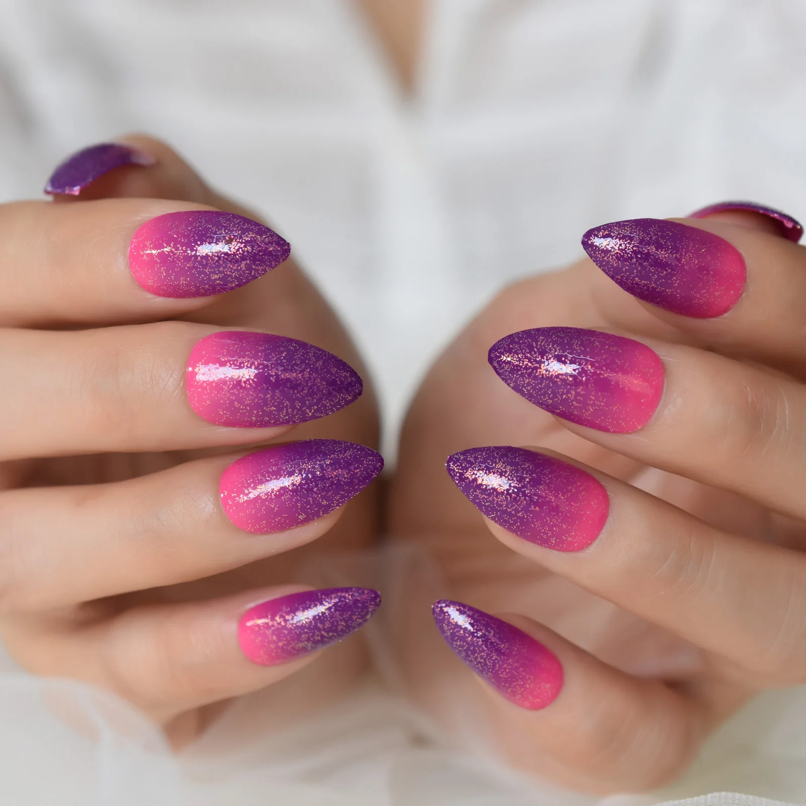 Glossy Ombre Purple Pink Medium Press on Nail Glitter Fake Nail Full Cover Stiletto False Nail Salons Party Wear Tips for Women