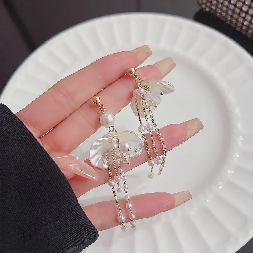 925 Silver Needle Korean Fashion White Petal Flower Earrings For Women Jewelry 2024 Trending Pearl Crystal Long Tassel Earrings