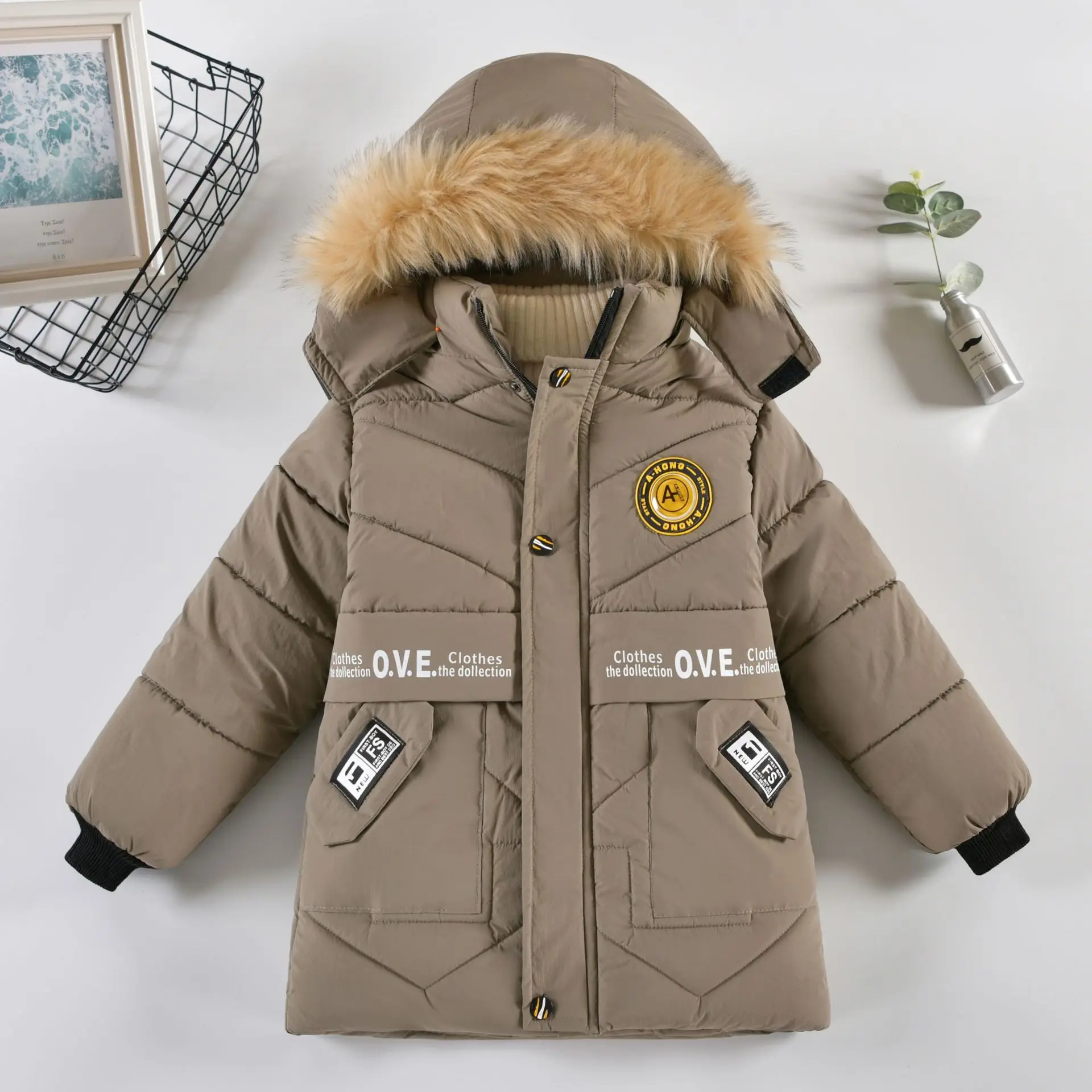 Winter Boy\'s New Letter Pocket with Thick Velvet Windproof and Warm Hooded Fur Collar Fashionable and Handsome Cotton Jacket